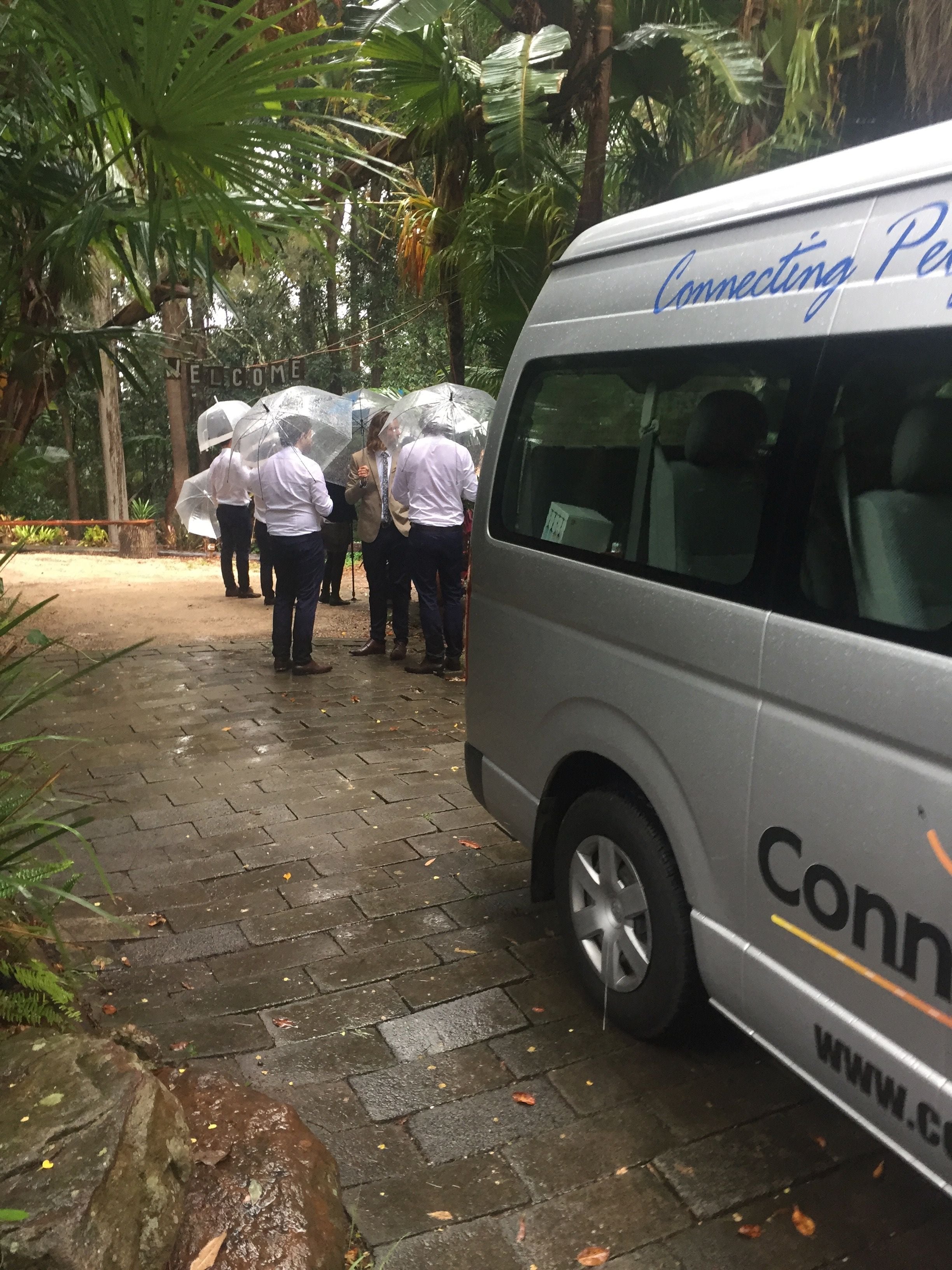 Wedding Transfers & School Formals Image -5a493ebdaef86